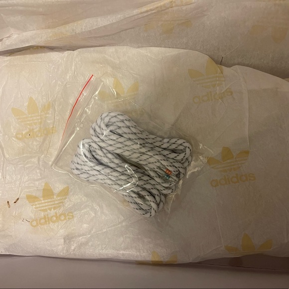 Pharell x NMD Human Race Addidas - Picture 5 of 7